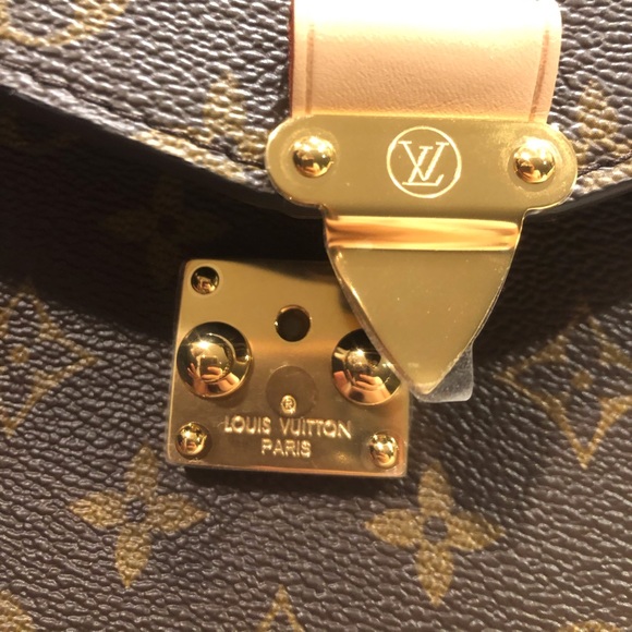 **SOLD!!!! Authentic Louis Vuitton Pochette Metis - Picture 8 of 8